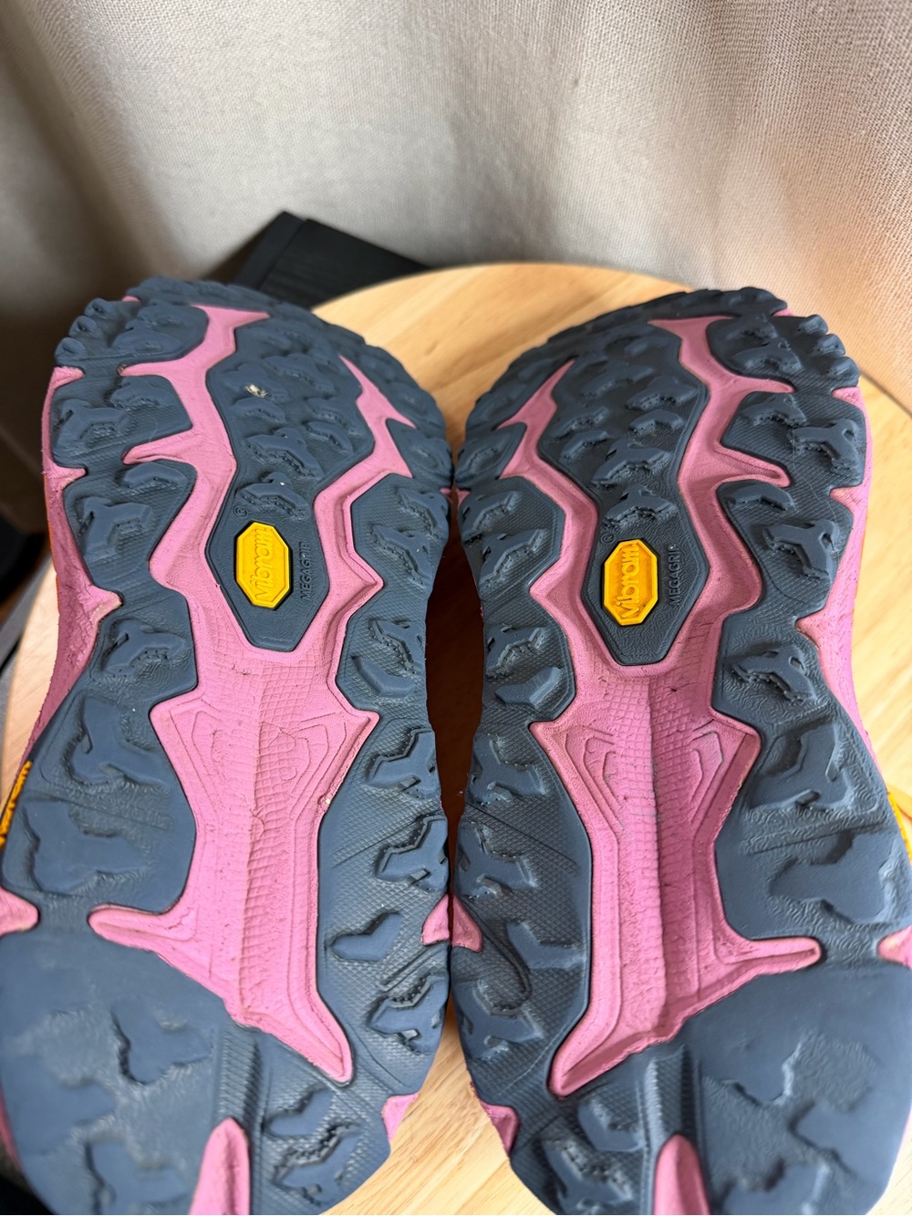 Hoka women’s spedgoat 6 running shoes - Picture 9 of 11